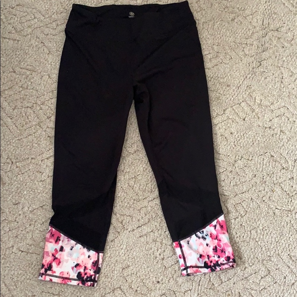 Cutest Workout Leggings! (Lg)